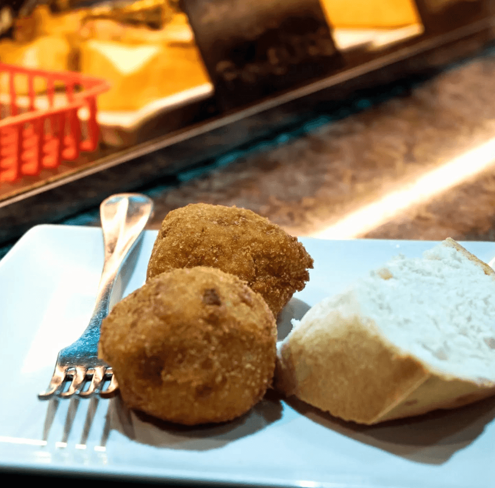 tapa de croquetas en cayros